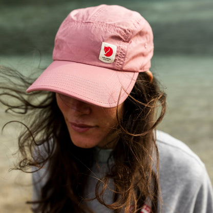 HIGH COAST WIND CAP - US 3313